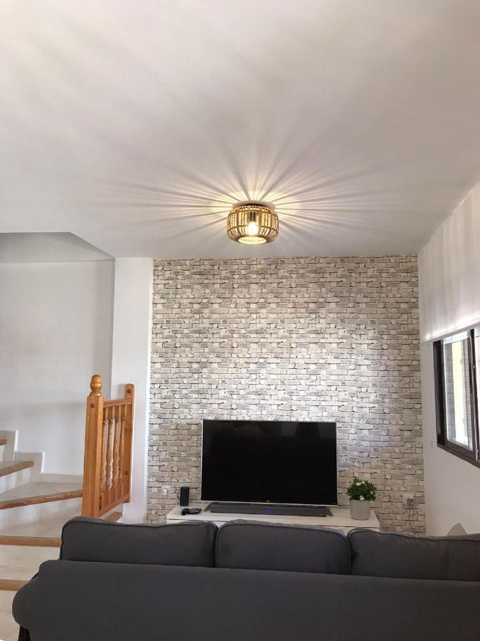 Вілла Nice House With Amazing Swimming Pool/ Just 5 Min From Beach Санта-Пола Екстер'єр фото