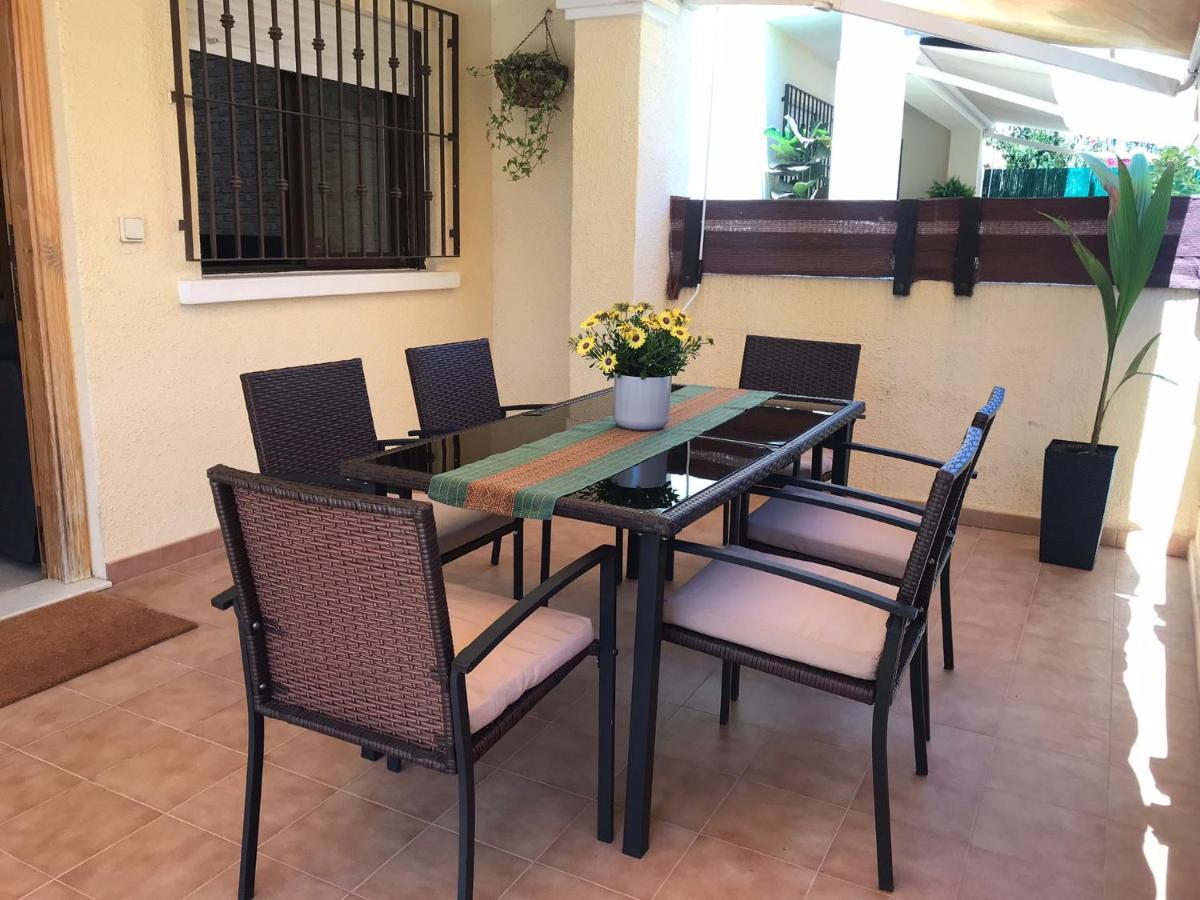 Вілла Nice House With Amazing Swimming Pool/ Just 5 Min From Beach Санта-Пола Екстер'єр фото